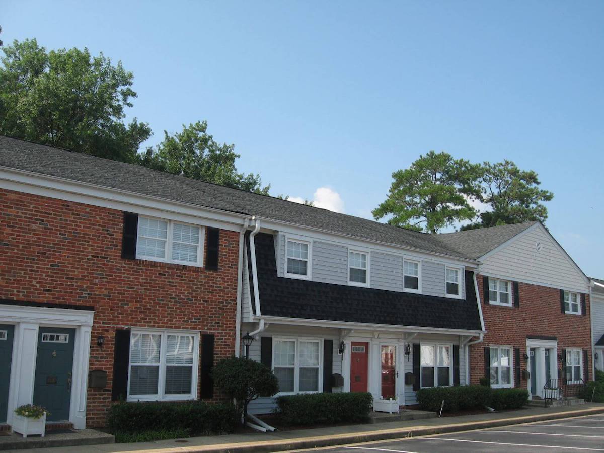 Photos Walker's Chase Townhomes for rent in Norfolk, VA