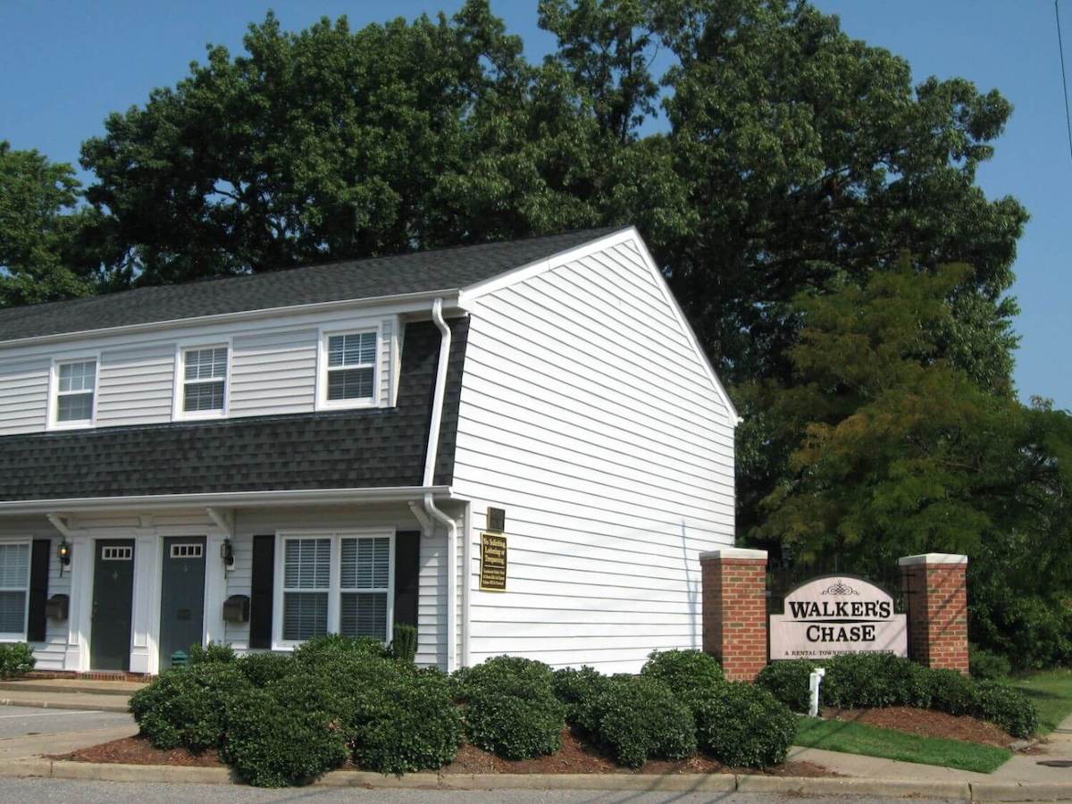 Photos Walker's Chase Townhomes for rent in Norfolk, VA