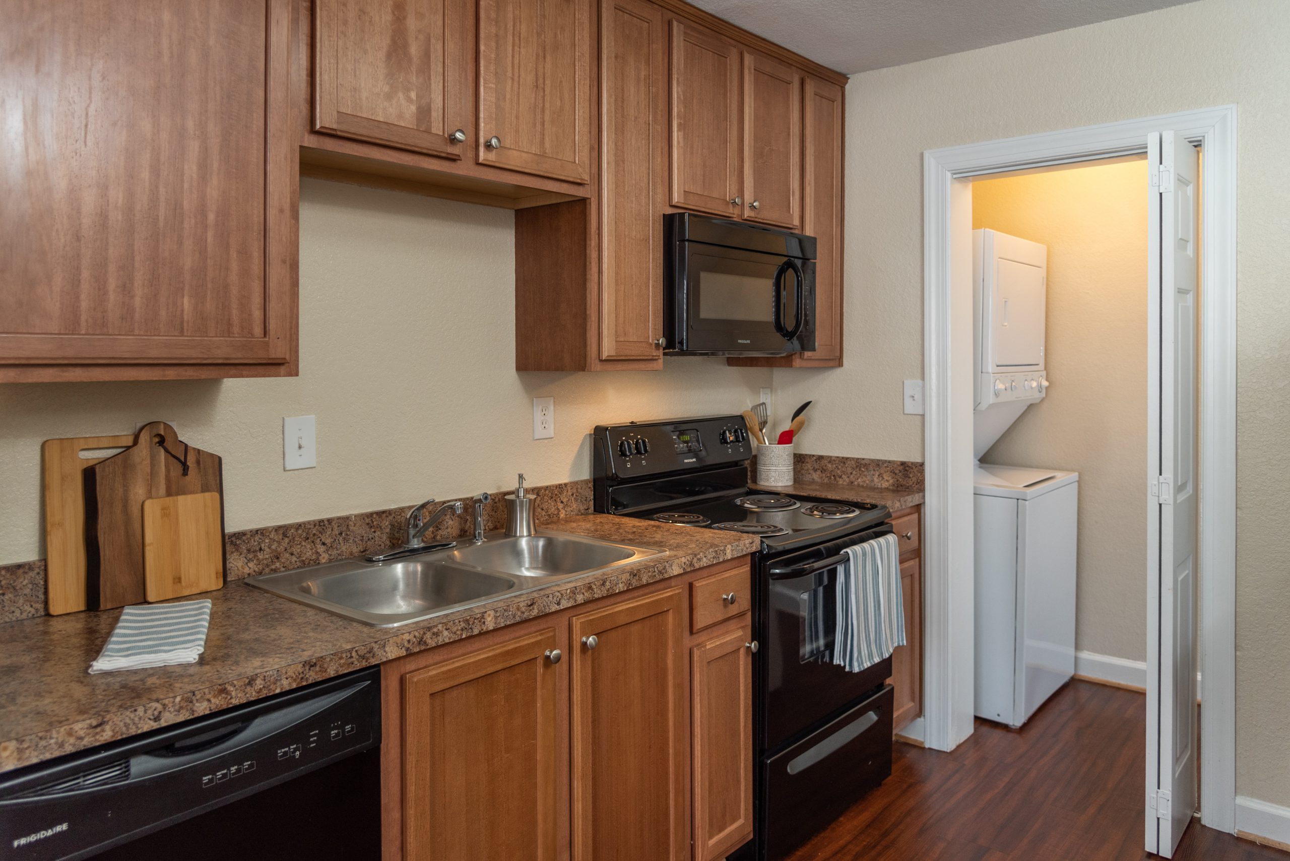 Photos Walker's Chase Townhomes Townhomes for rent in Norfolk, VA